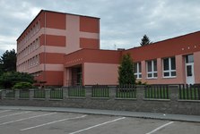 Ředitelku školy v Hustopečích pověřili řízením jídelny. Nikoho jiného nenašli