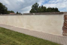 V Pohořelicích byla zahájena oprava židovské zdi na ulici Loděnická V Pohořelicích byla zahájena oprava židovské zdi na ulici Loděnická
